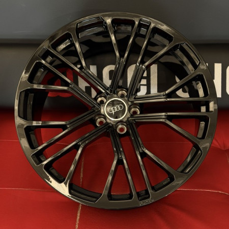 диски Audi Q7 4M R22 SQ7 Ковані