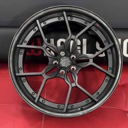 Диски Audi RS6 C8 R22 ковані RSQ8