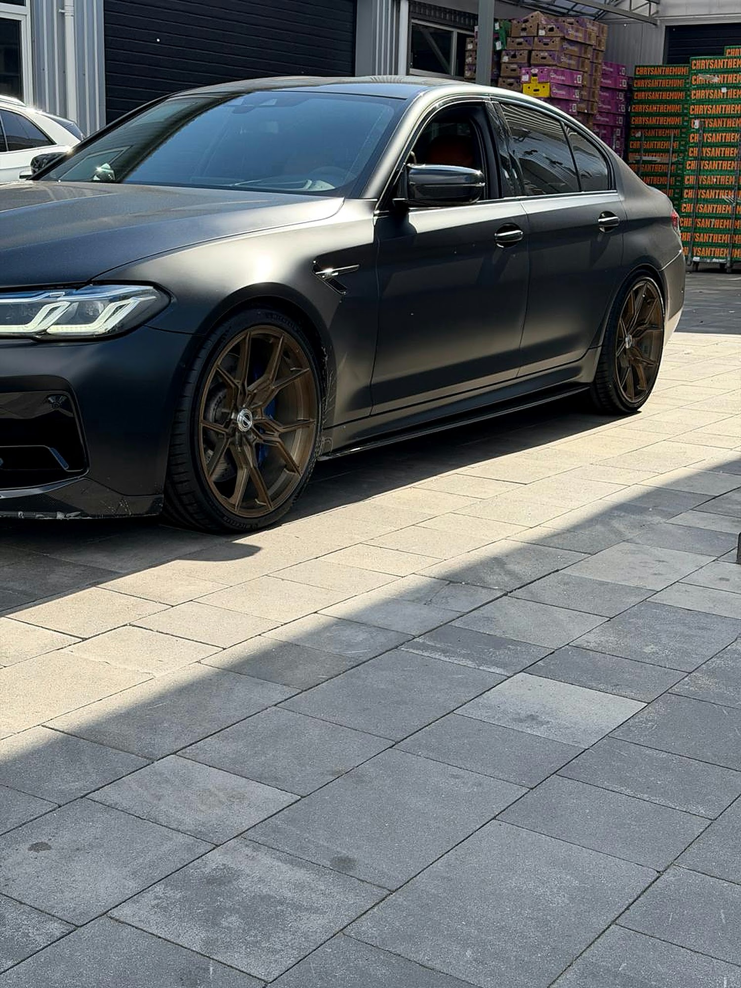 BMW M5 F90 на кованих дисках WS Forged WS-135C R21